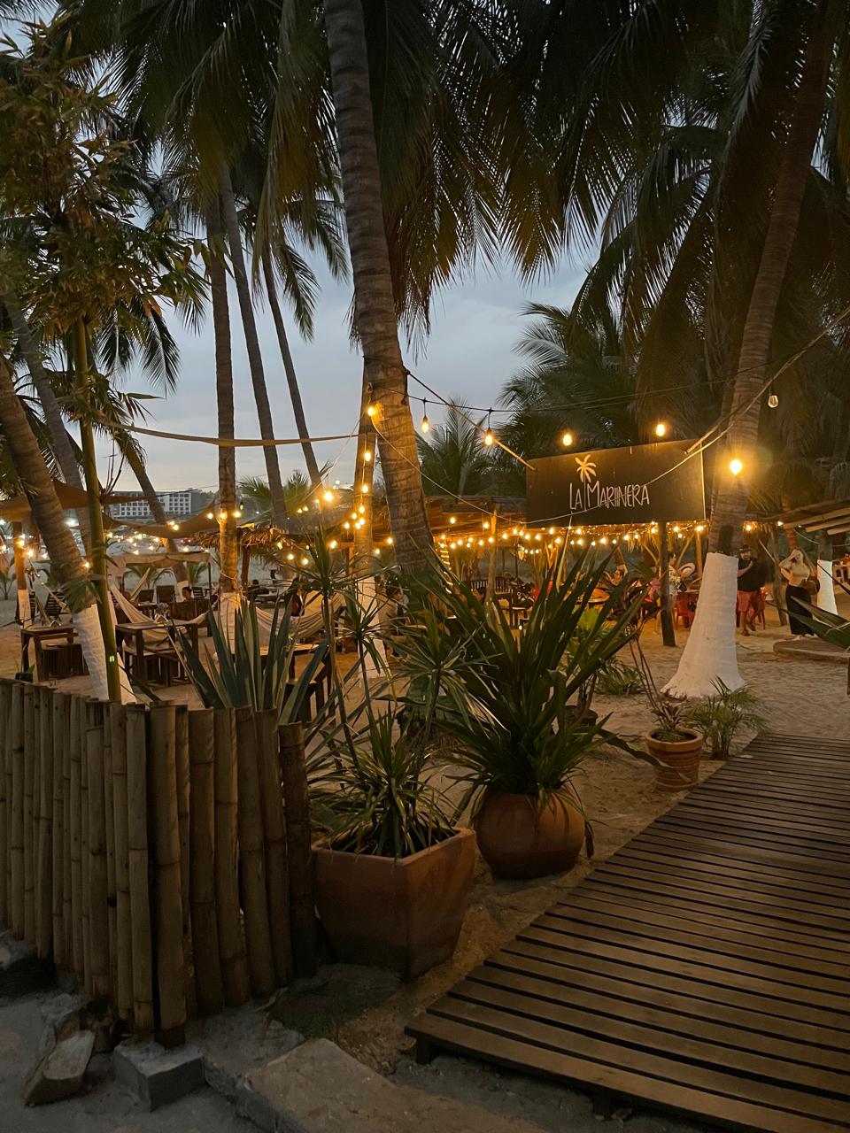 La Marinera — tiritas de pescado Zicatela Puerto Escondido
